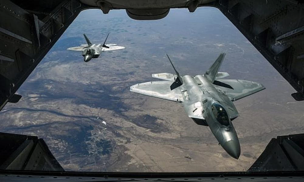 Οι ΗΠΑ πουλούν στο Ισραήλ 50 αεροσκάφη F-22 Raptor - "Πανικός" σε Ιράν-Τουρκία